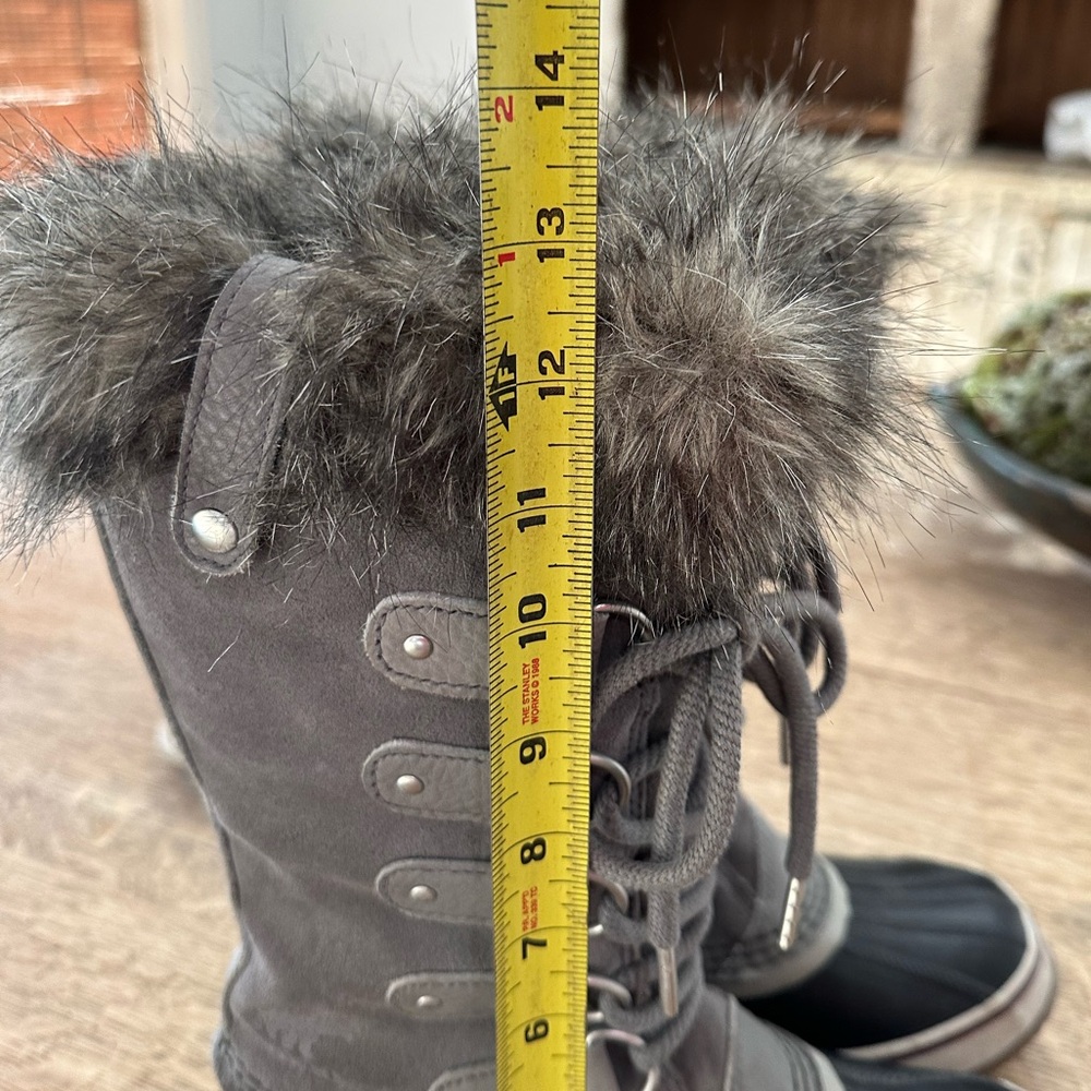 Sorel Joan of Artic Suede Winter Insulated Fur boots Gray Black size 7.5 - Picture 11 of 16